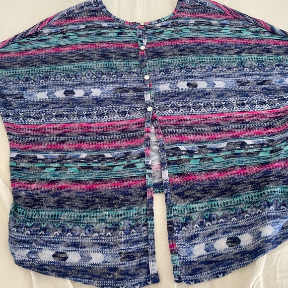 Mason + Mackenzie multicolored cropped hi-low buttons-on-the-back sweater size L - Picture 11 of 12